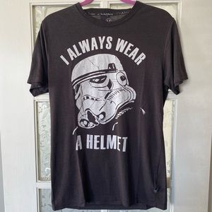 Star Wars: I Always Wear a Helmet T-shirt Mens medium (fair condition, preowned)